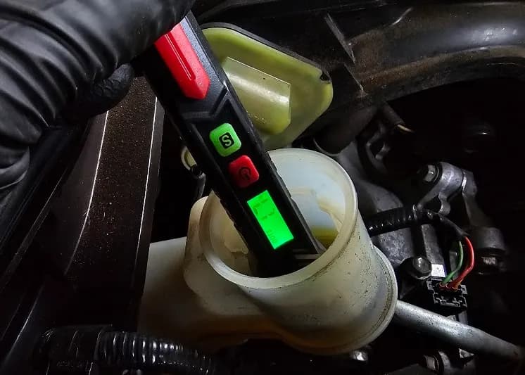 The Forgotten Fluid: Why a Brake Fluid Change is Non-Negotiable